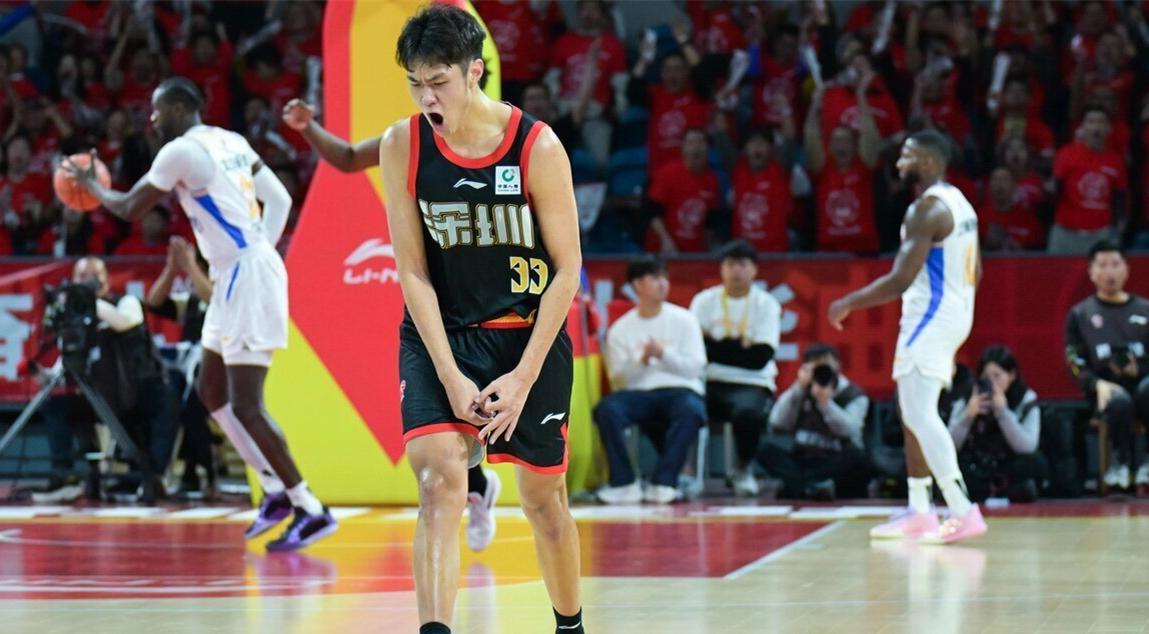 世界杯高清比赛观看平台-轰25分力压曾凡博！中国男篮21岁2米05新星崛起：郭士强重用他？