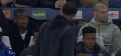 世界杯官方客户端下载官网入口-半场：切尔西0-0帕福斯，恩佐进球被吹，凯塞多、詹姆斯造险