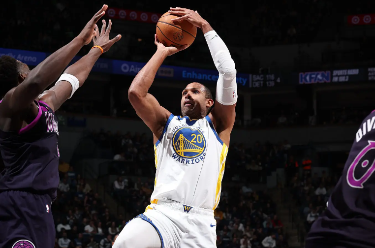 世界杯赛事直播软件下载-内线老将的状态也在回暖！勇士的竞争力还会有进一步的提升？